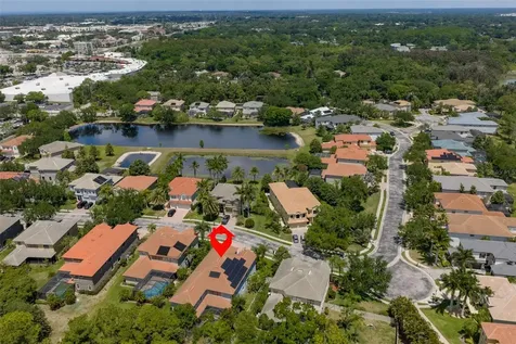 2679 Lakebreeze Lane S Clearwater FL 33759
