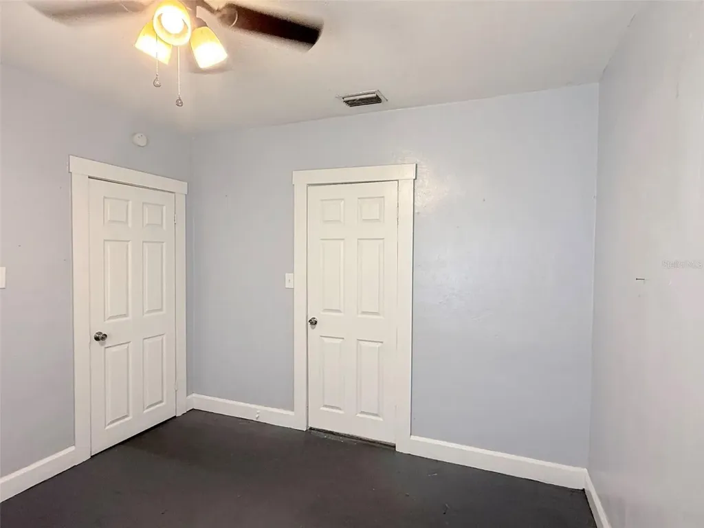 1933 47th Street S St Petersburg FL 33711