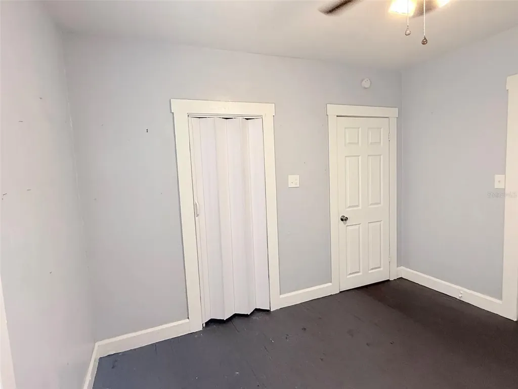 1933 47th Street S St Petersburg FL 33711
