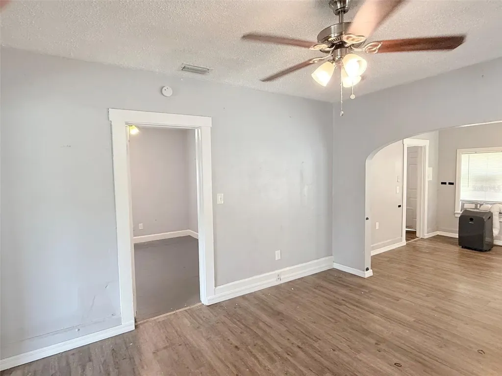 1933 47th Street S St Petersburg FL 33711