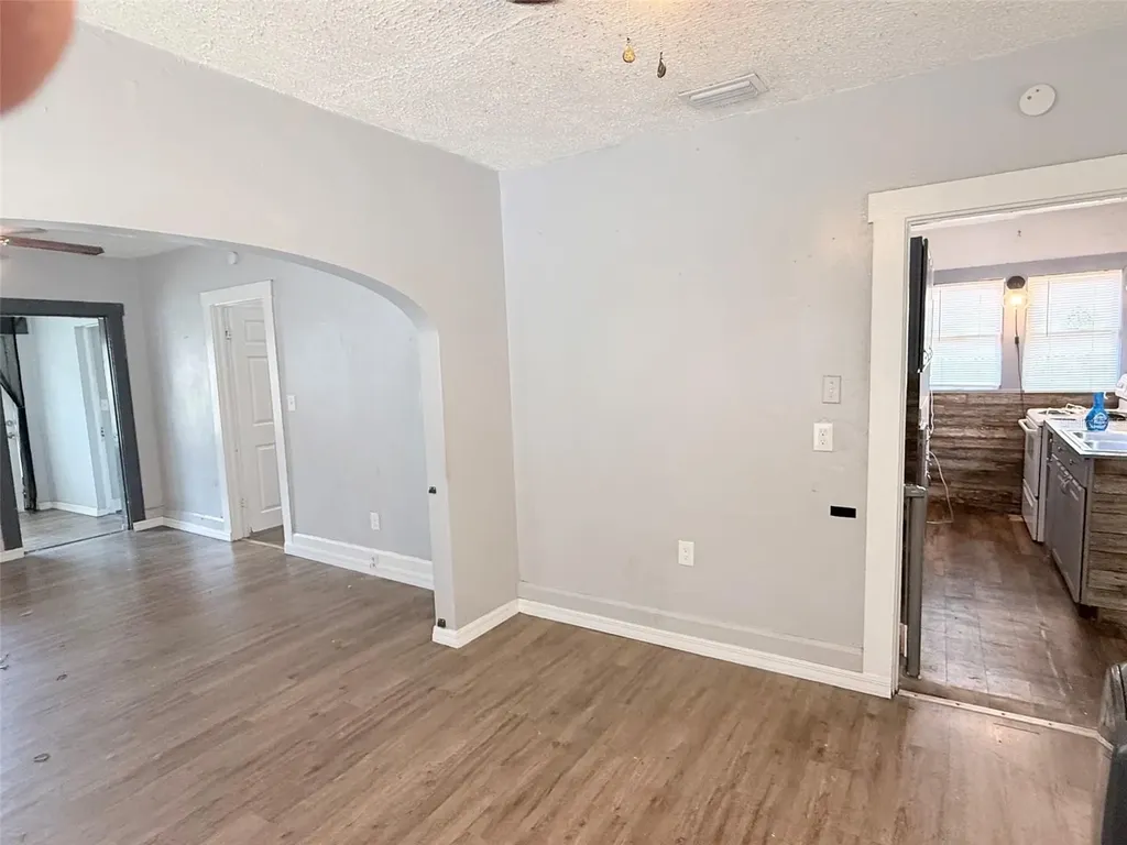 1933 47th Street S St Petersburg FL 33711