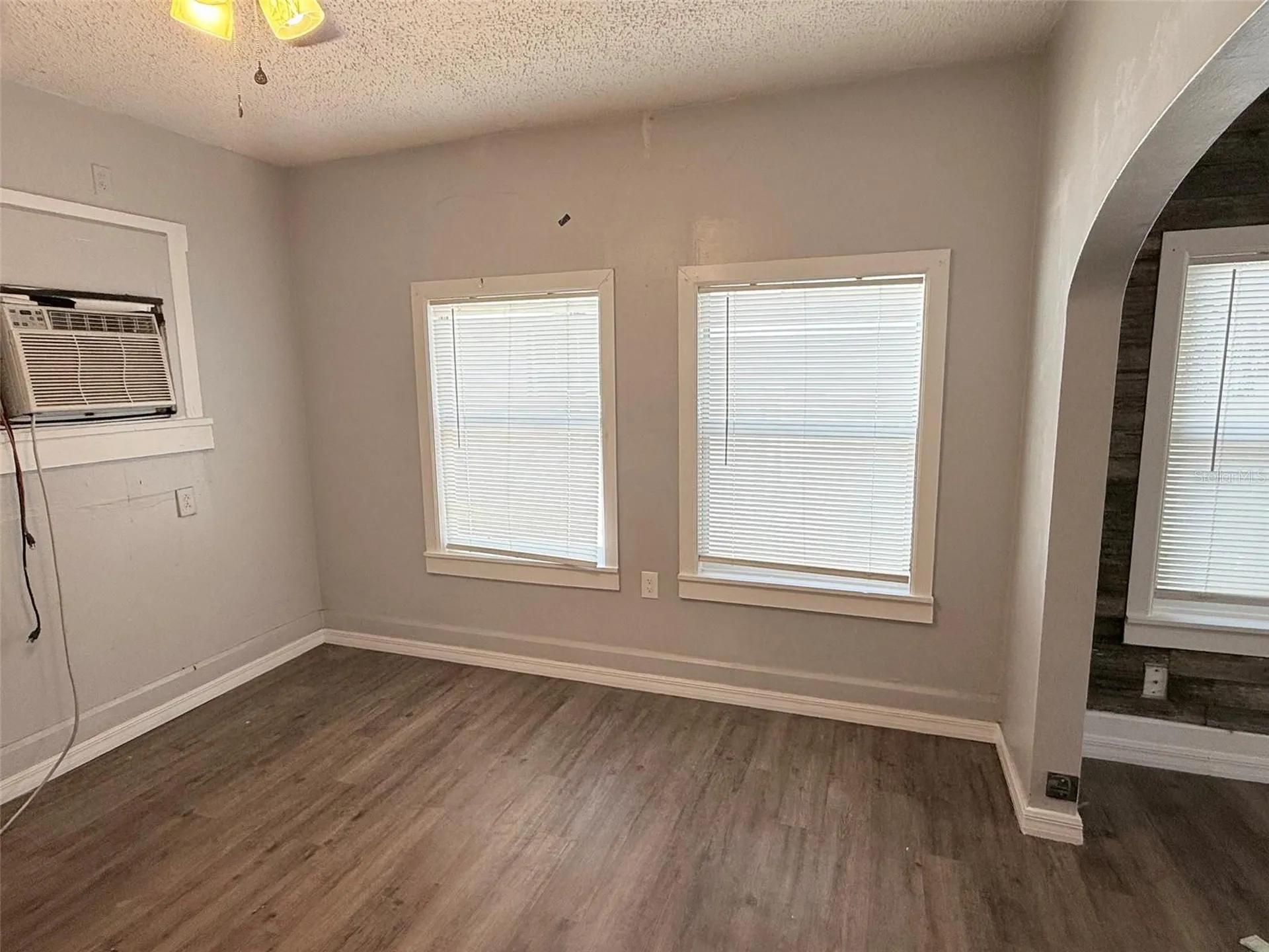 1933 47th Street S St Petersburg FL 33711