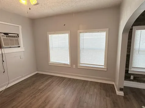 1933 47th Street S St Petersburg FL 33711