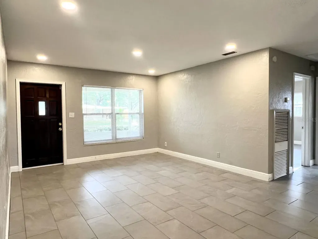 2489 Del Rio Way Dunedin FL 34698