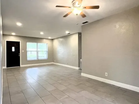 2489 Del Rio Way Dunedin FL 34698