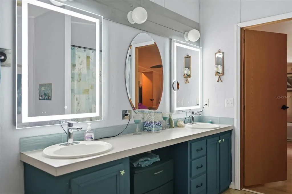 825 N Griffith Avenue Crystal River FL 34429