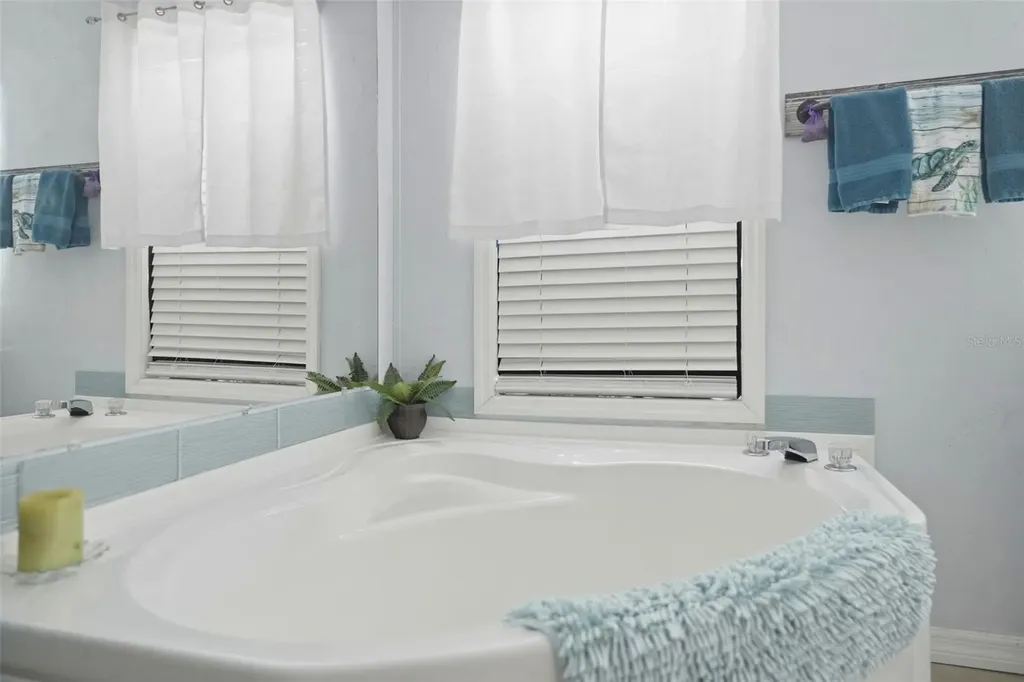 825 N Griffith Avenue Crystal River FL 34429