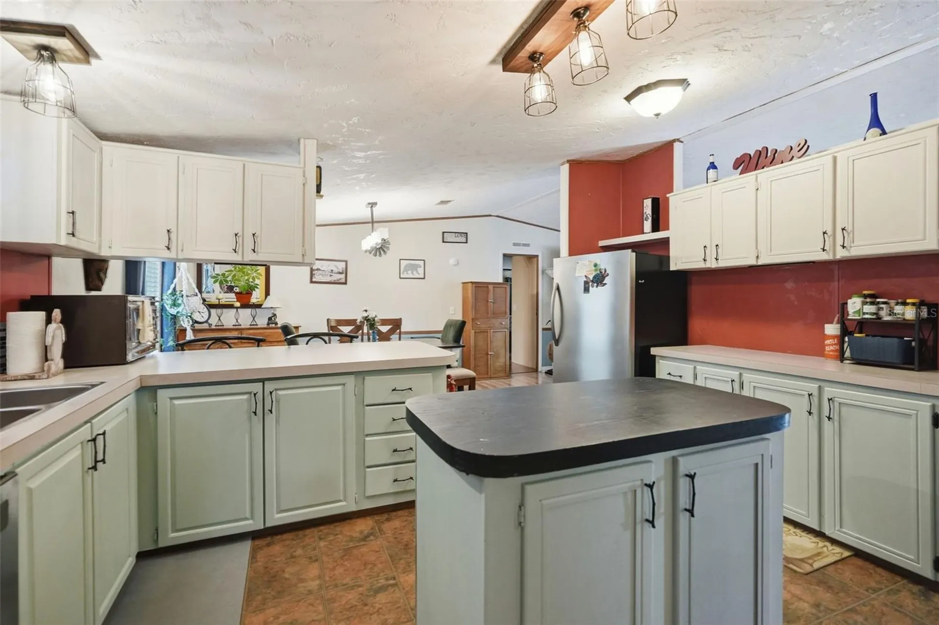 825 N Griffith Avenue Crystal River FL 34429