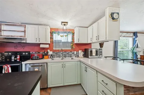 825 N Griffith Avenue Crystal River FL 34429