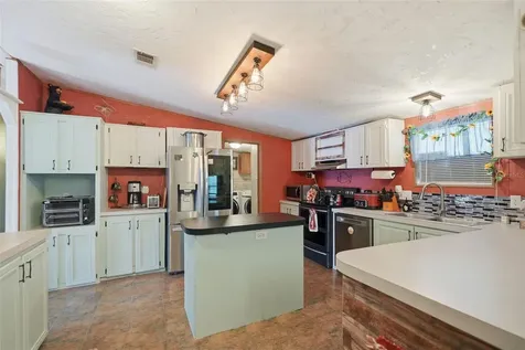 825 N Griffith Avenue Crystal River FL 34429
