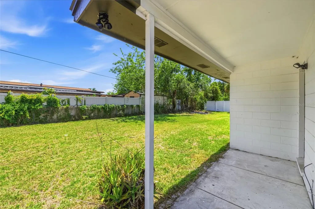 4433 Pompano Drive Tampa FL 33617