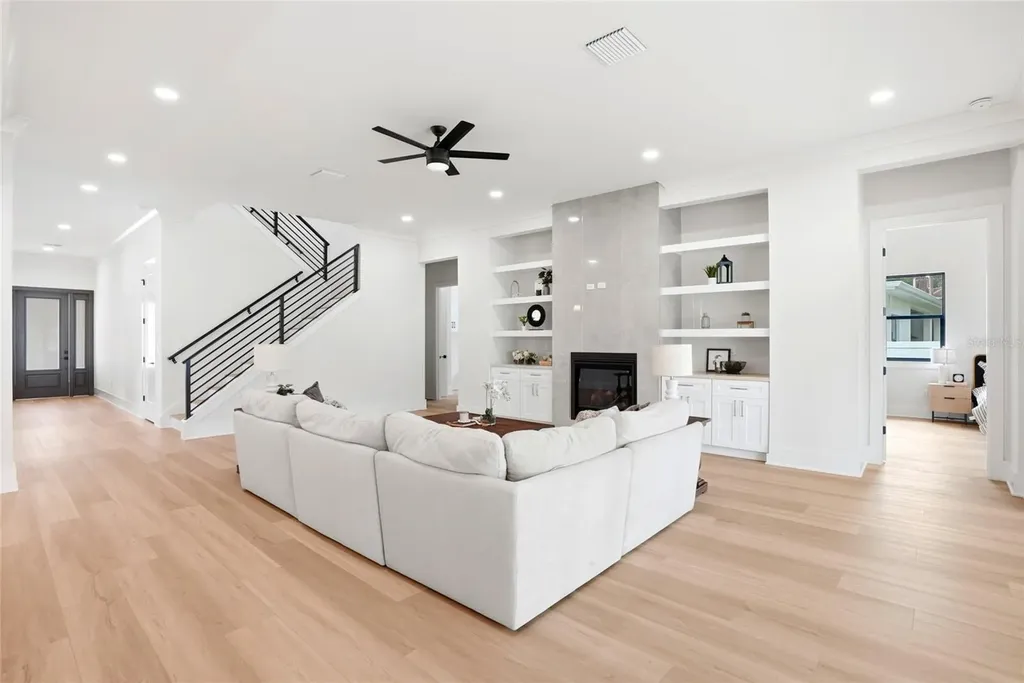 2376 Rajel Avenue Safety Harbor FL 34695