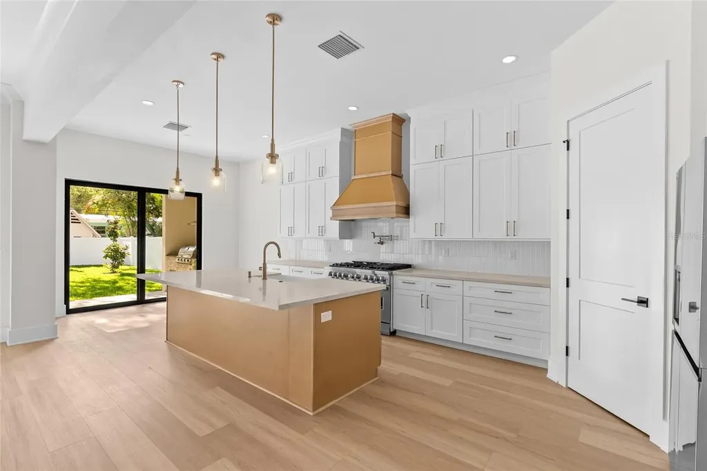 2376 Rajel Avenue Safety Harbor FL 34695