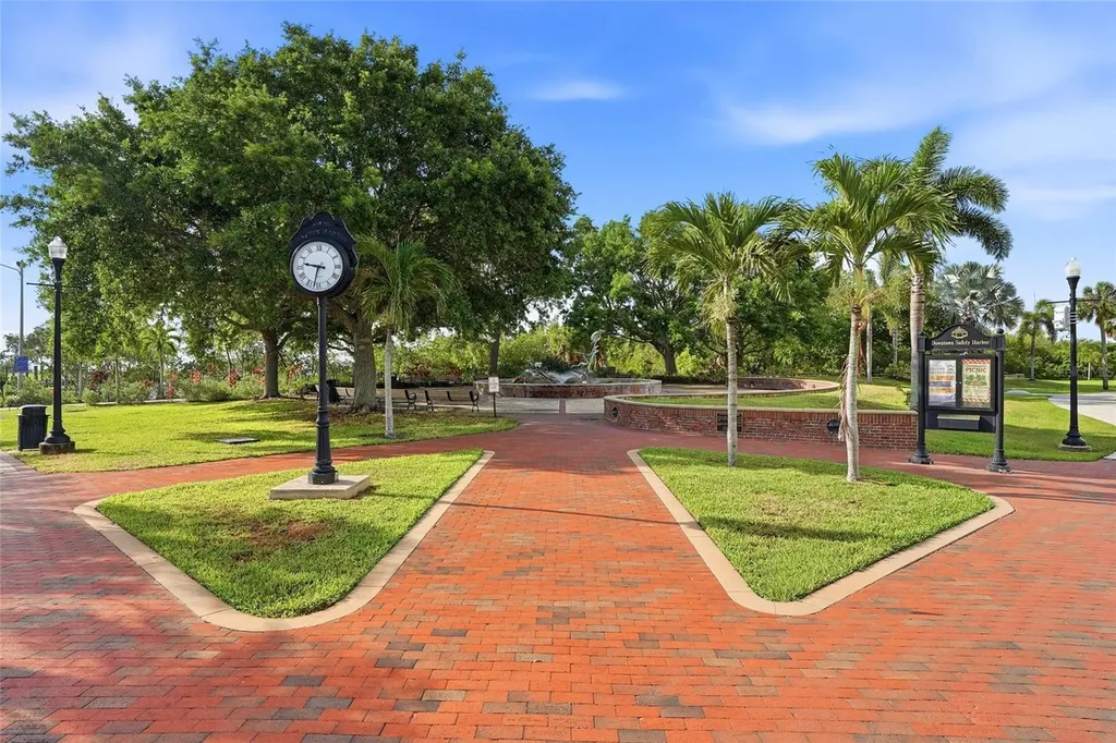 2376 Rajel Avenue Safety Harbor FL 34695