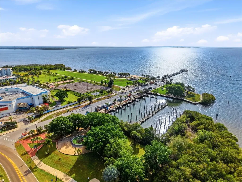 2376 Rajel Avenue Safety Harbor FL 34695
