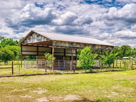 2713 Cr 776 Webster FL 33597