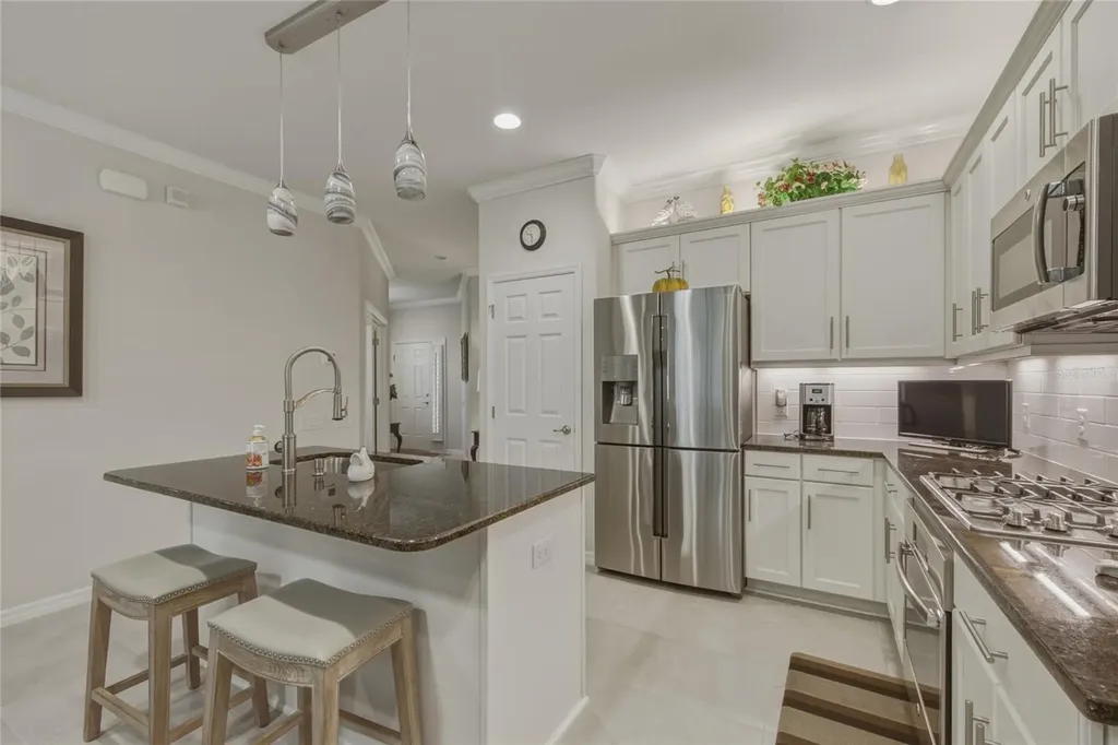8017 Pine Crest Street Seminole FL 33777