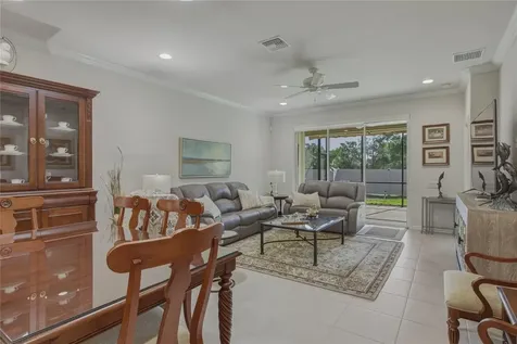 8017 Pine Crest Street Seminole FL 33777