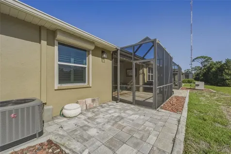 8017 Pine Crest Street Seminole FL 33777