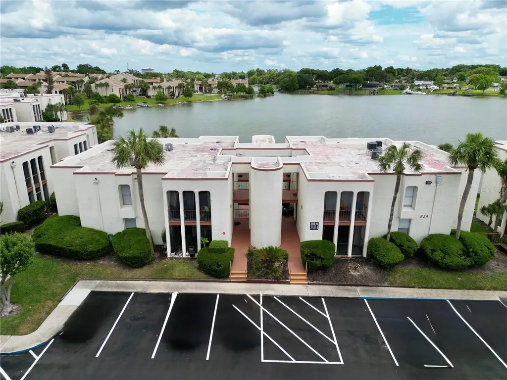 524 Orange Drive Altamonte Springs FL 32701