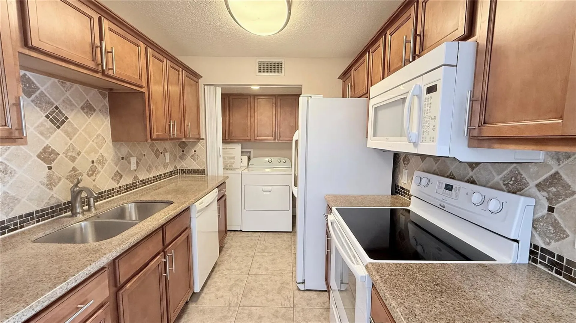 524 Orange Drive Altamonte Springs FL 32701