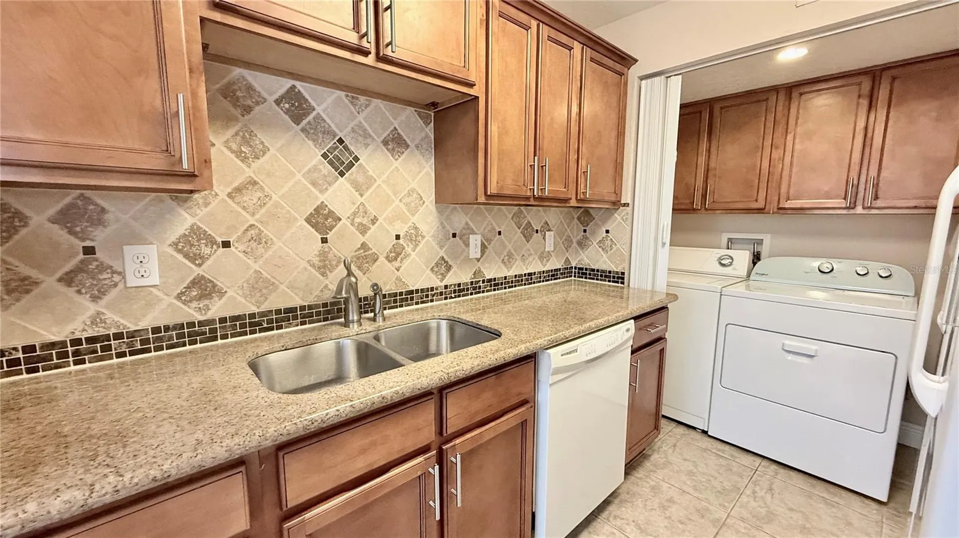 524 Orange Drive Altamonte Springs FL 32701