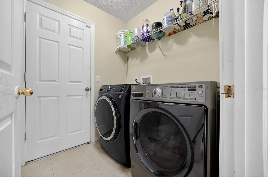 4524 Settlement Circle Orlando FL 32818
