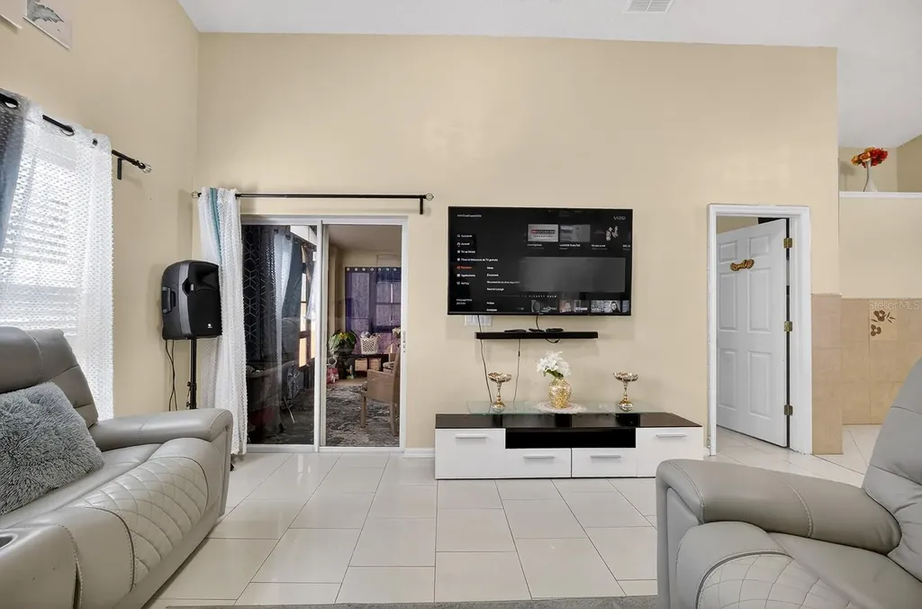 4524 Settlement Circle Orlando FL 32818