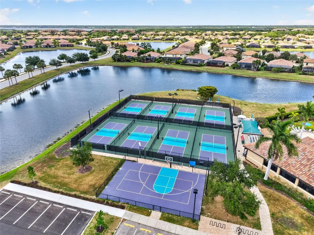 251 River Enclave Court Bradenton FL 34212