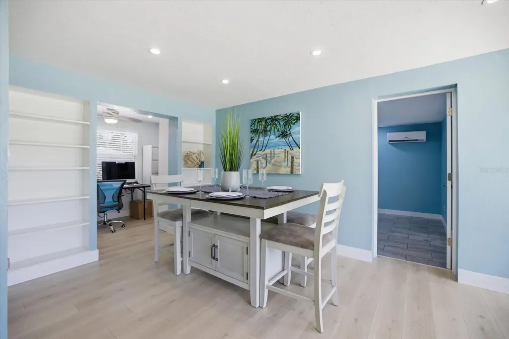 1212 Pineland Avenue Venice FL 34285