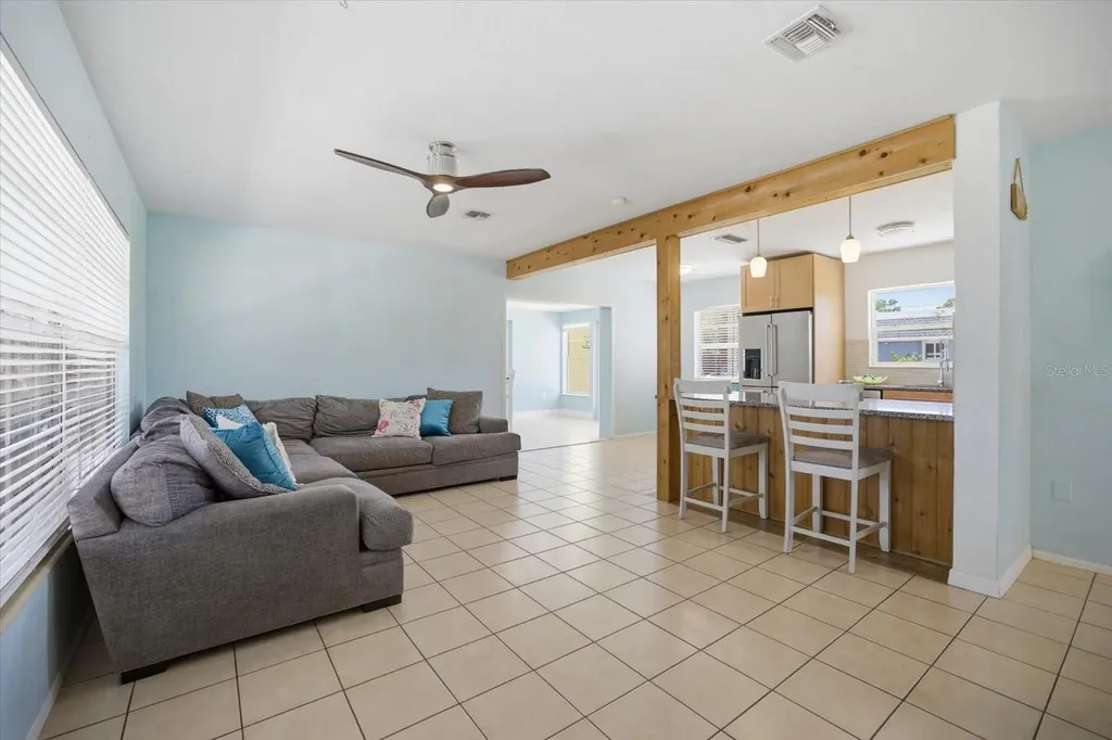 1212 Pineland Avenue Venice FL 34285