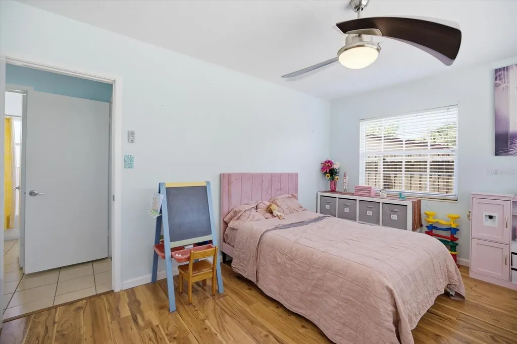 1212 Pineland Avenue Venice FL 34285