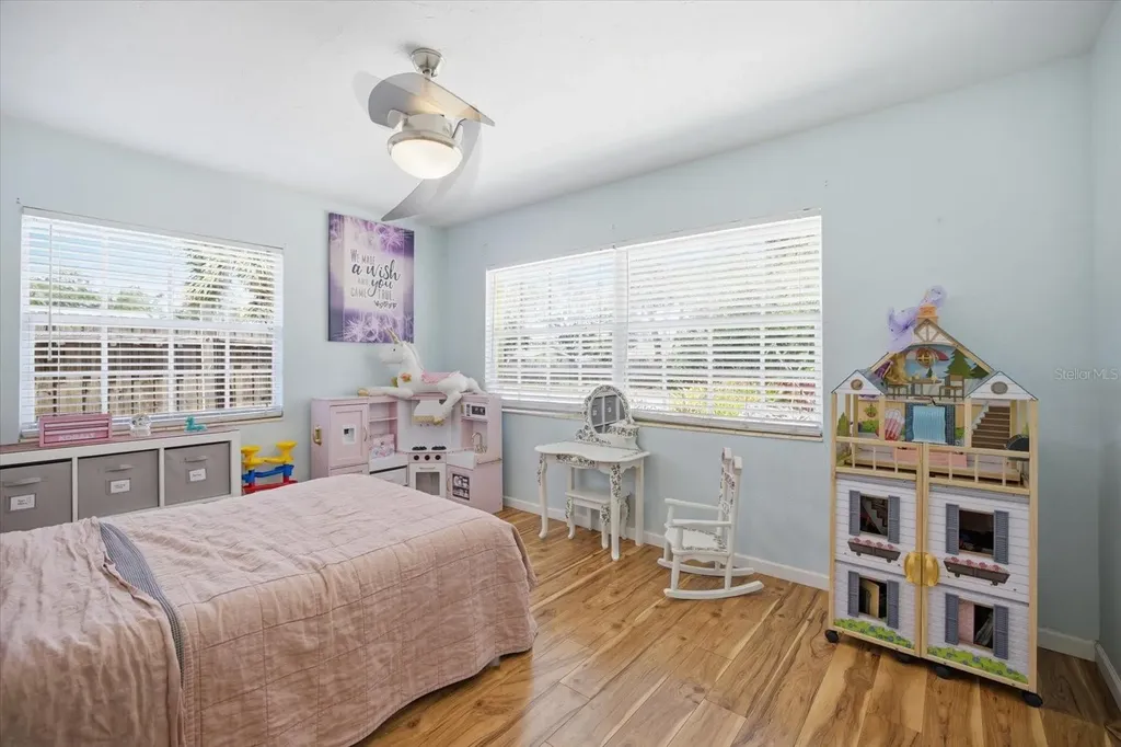 1212 Pineland Avenue Venice FL 34285