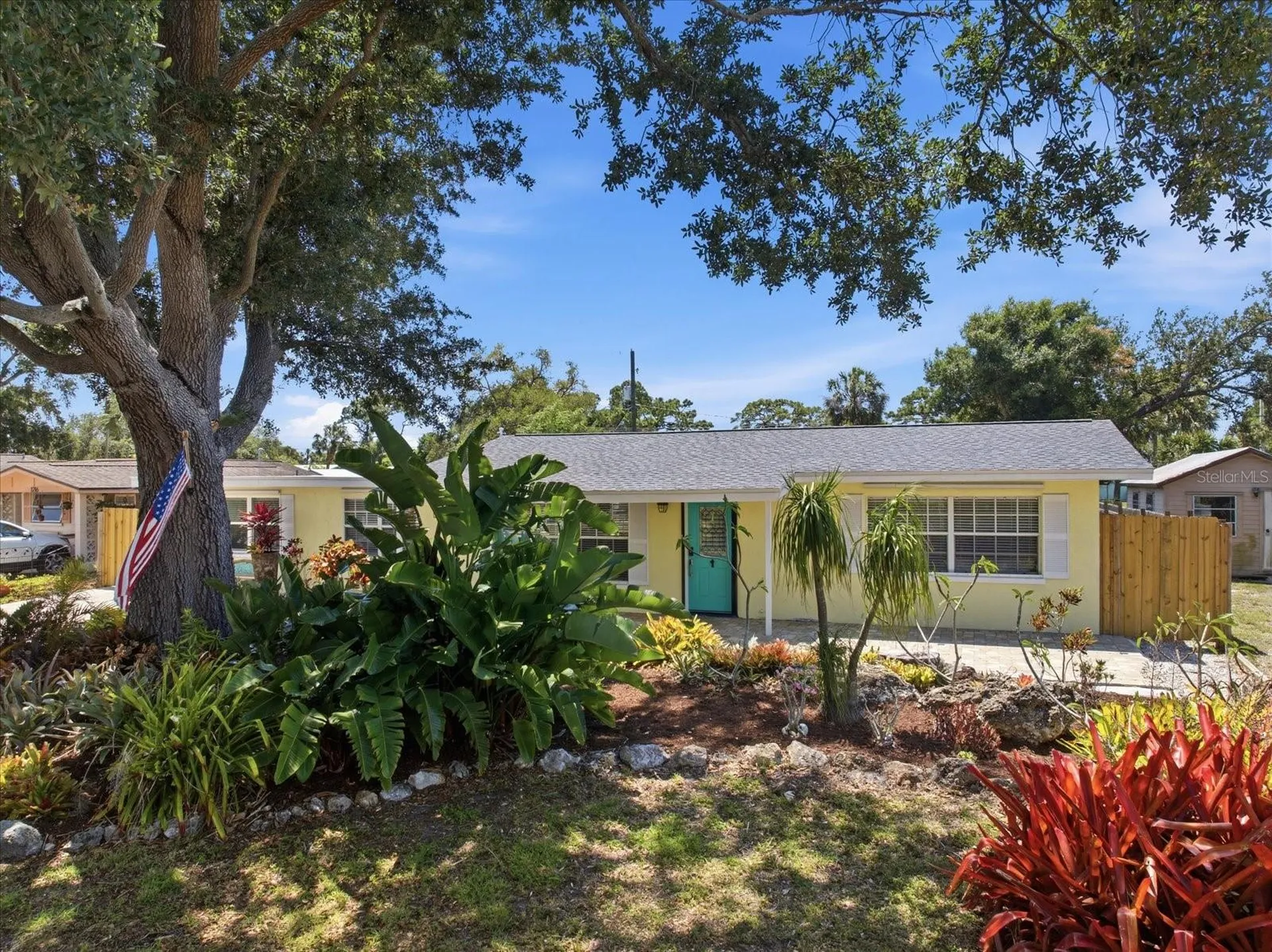 1212 Pineland Avenue Venice FL 34285