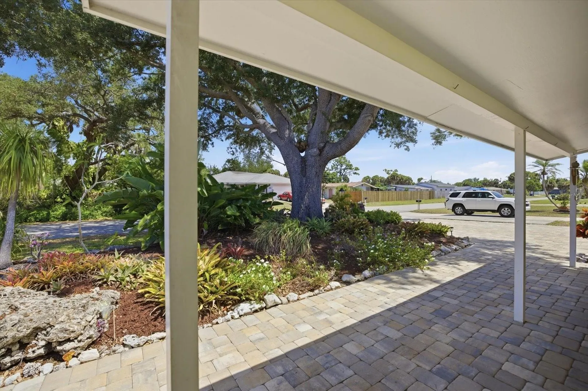 1212 Pineland Avenue Venice FL 34285