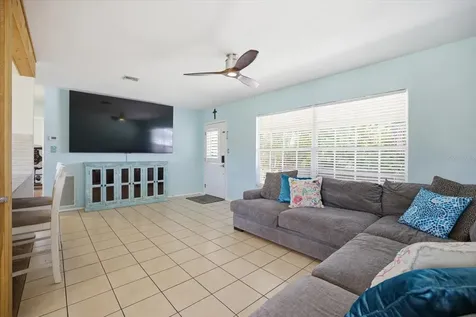 1212 Pineland Avenue Venice FL 34285