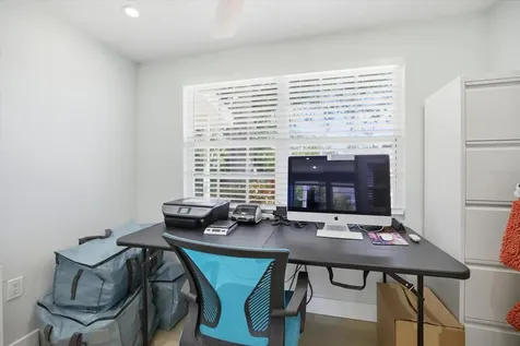 1212 Pineland Avenue Venice FL 34285