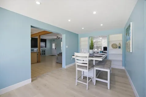 1212 Pineland Avenue Venice FL 34285