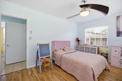 1212 Pineland Avenue Venice FL 34285