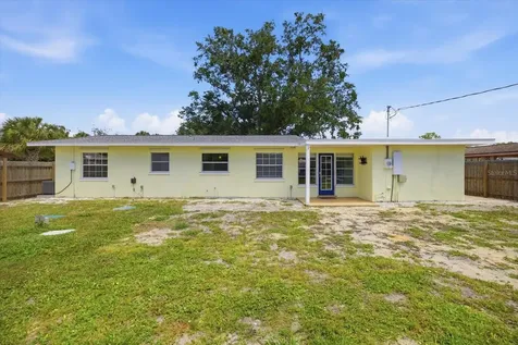 1212 Pineland Avenue Venice FL 34285
