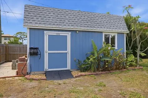 1212 Pineland Avenue Venice FL 34285