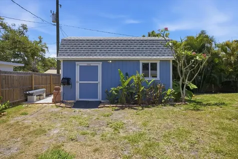 1212 Pineland Avenue Venice FL 34285
