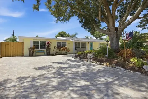 1212 Pineland Avenue Venice FL 34285