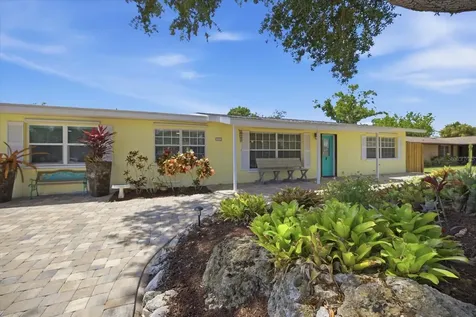 1212 Pineland Avenue Venice FL 34285