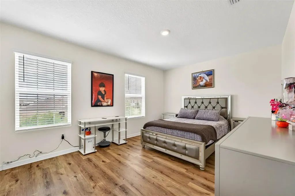 16946 Oval Rum Drive Wimauma FL 33598