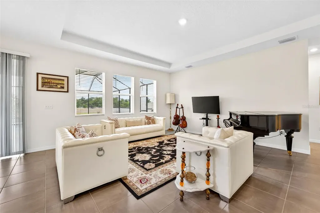 16946 Oval Rum Drive Wimauma FL 33598