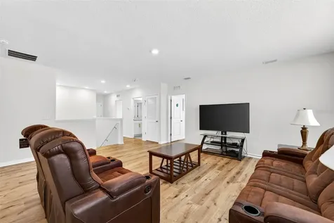 16946 Oval Rum Drive Wimauma FL 33598