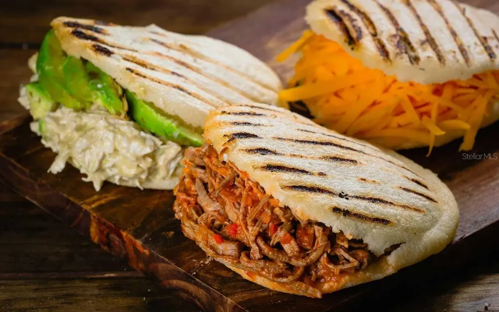 00 Restaurant Kissimmee FL 34744