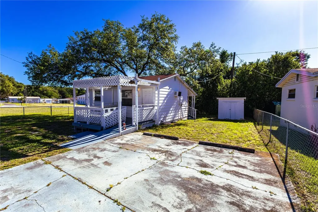 202 - 204 Orangeview Lane Lakeland FL 33803