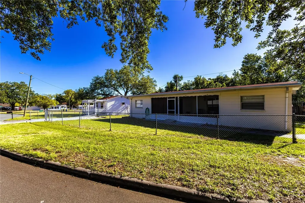 202 - 204 Orangeview Lane Lakeland FL 33803